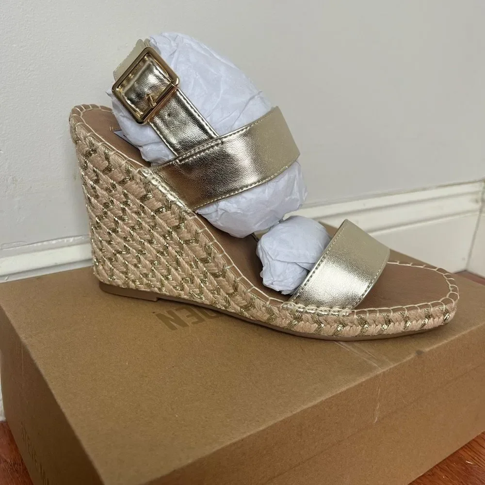 NWT STEVE MADDEN GOLD ESPADRILLE WEDGE SANDALS SUMMER VACATION SHOES‎